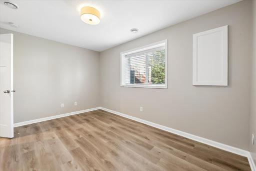 4147 Blakewood Drive, Shakopee, MN 55379