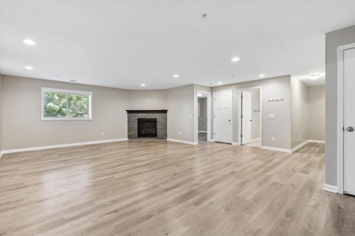 4147 Blakewood Drive, Shakopee, MN 55379
