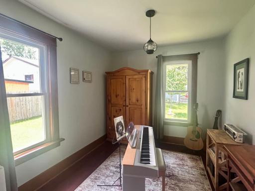 706 Franklin Street SW, Hutchinson, MN 55350