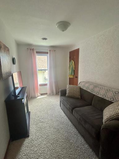 706 Franklin Street SW, Hutchinson, MN 55350