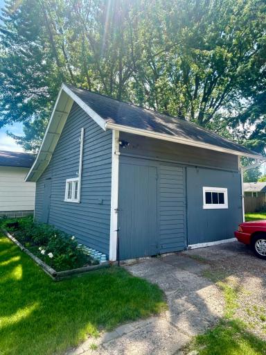 706 Franklin Street SW, Hutchinson, MN 55350