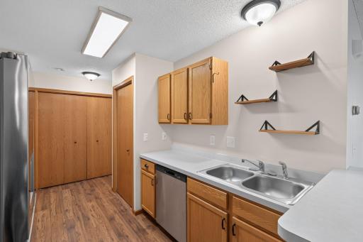 985 106th Lane NW, 54, Coon Rapids, MN 55433
