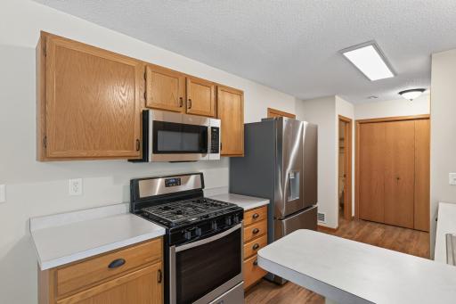 985 106th Lane NW, 54, Coon Rapids, MN 55433