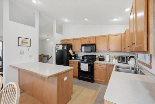 14-Kitchen.jpg