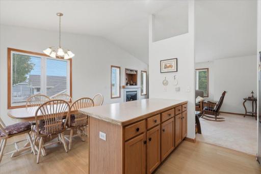 15-Kitchen.jpg