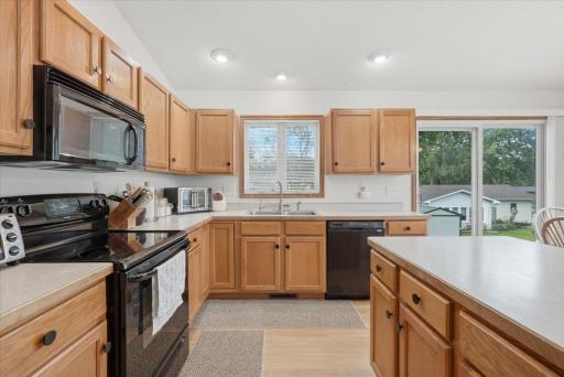 13-Kitchen.jpg