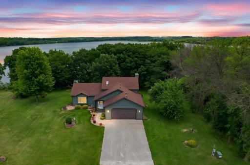 13611 Fox Lake Trail, Faribault, MN 55021