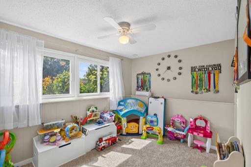 Third bedroom on the lower level has so much light!
