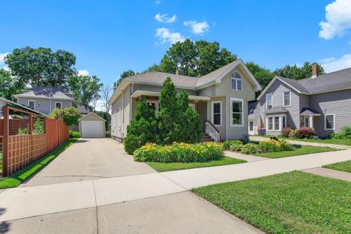 710 1st Avenue NW, Faribault, MN 55021