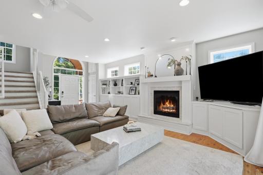9247 Lake Riley Boulevard, Chanhassen, MN 55317
