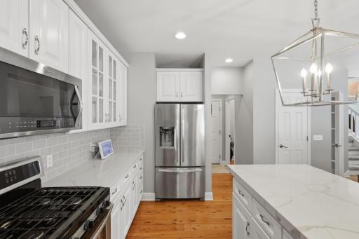 9247 Lake Riley Boulevard, Chanhassen, MN 55317