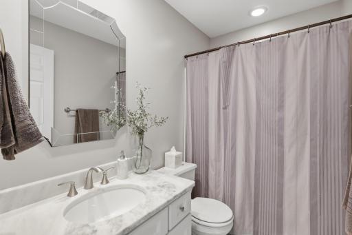 9247 Lake Riley Boulevard, Chanhassen, MN 55317