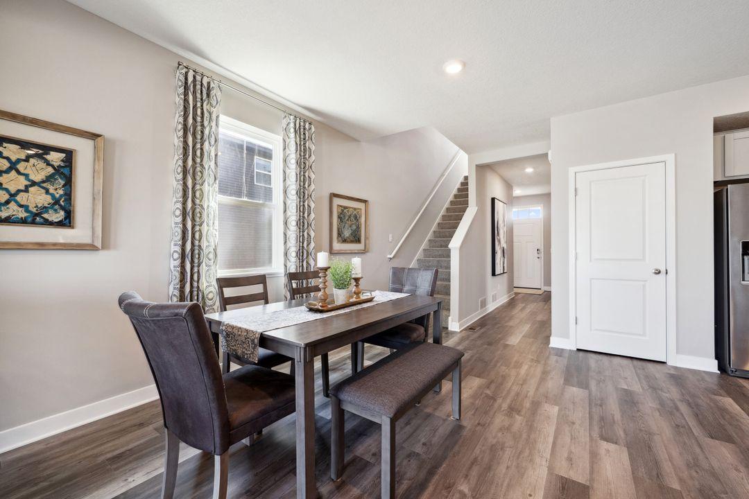 Great dining space!