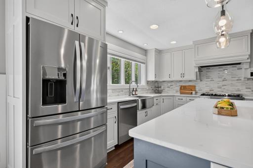 3710 Crestwood Drive NE, Alexandria, MN 56308