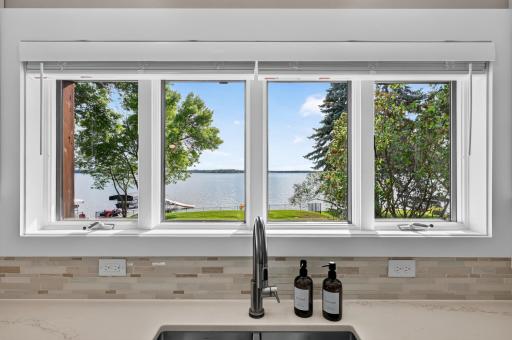 3710 Crestwood Drive NE, Alexandria, MN 56308