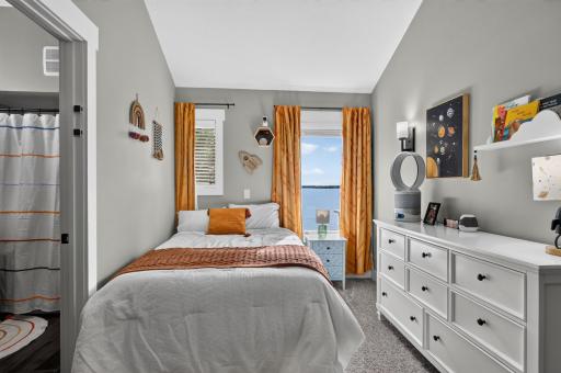 3710 Crestwood Drive NE, Alexandria, MN 56308
