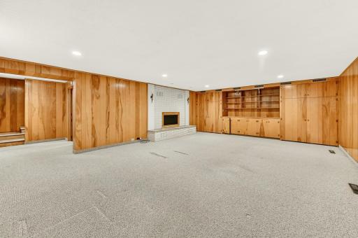 1230 4th Street NW, Rochester, MN 55901