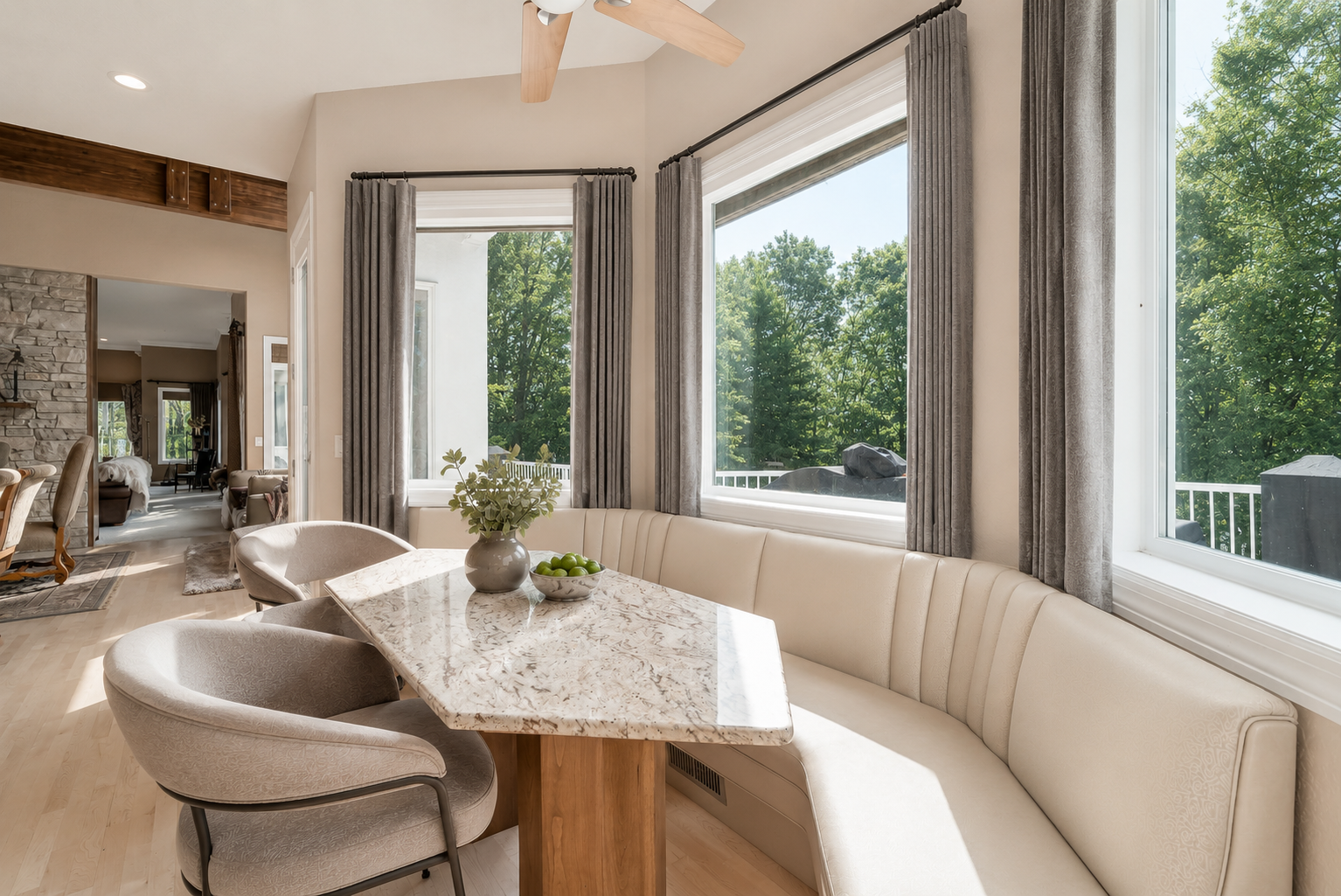 breakfast nook.jpg