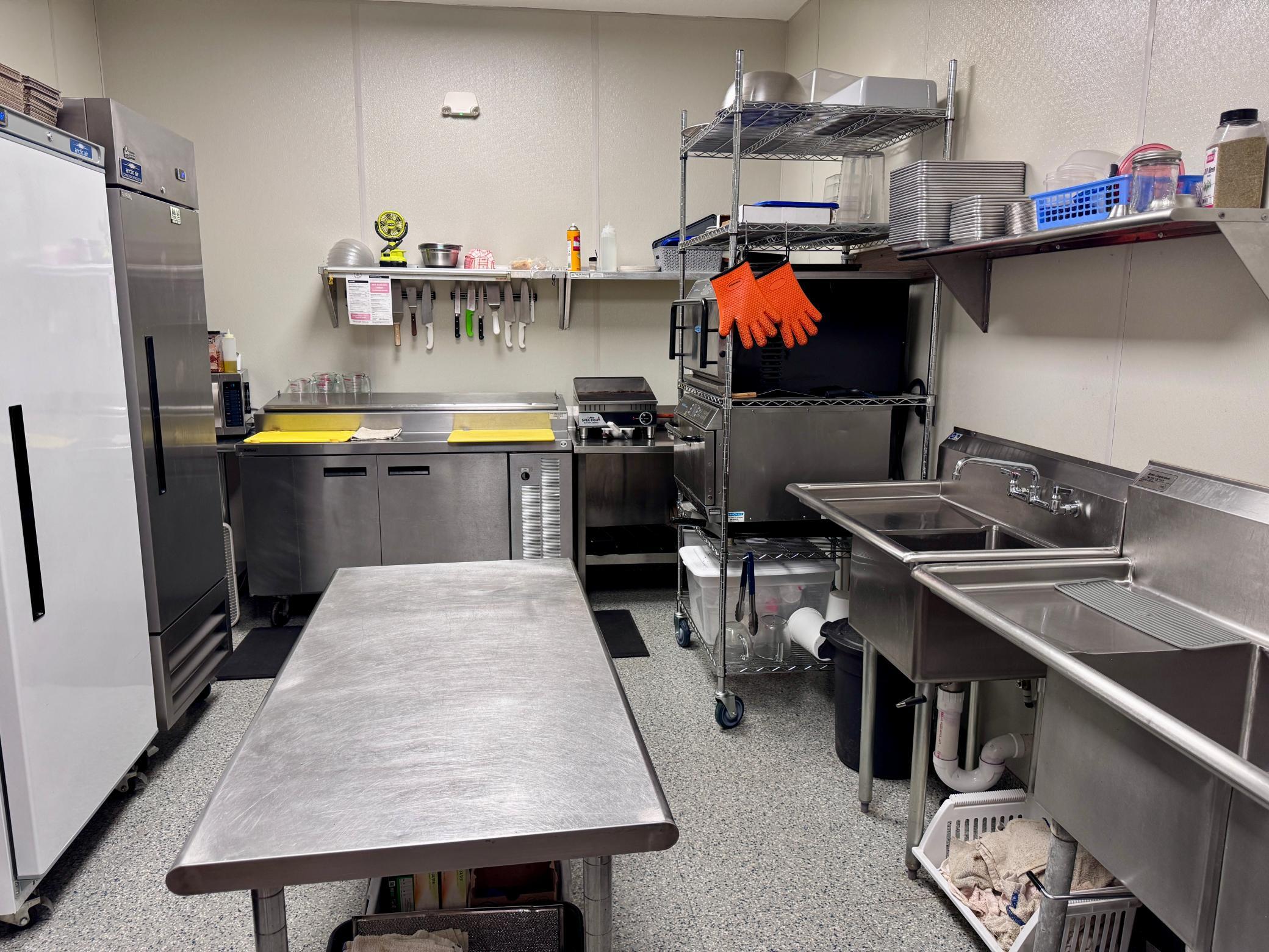 Commercial kitchen