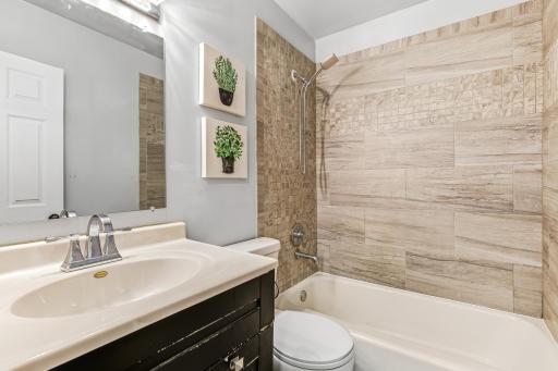 1745 7th Street E, Saint Paul, MN 55106