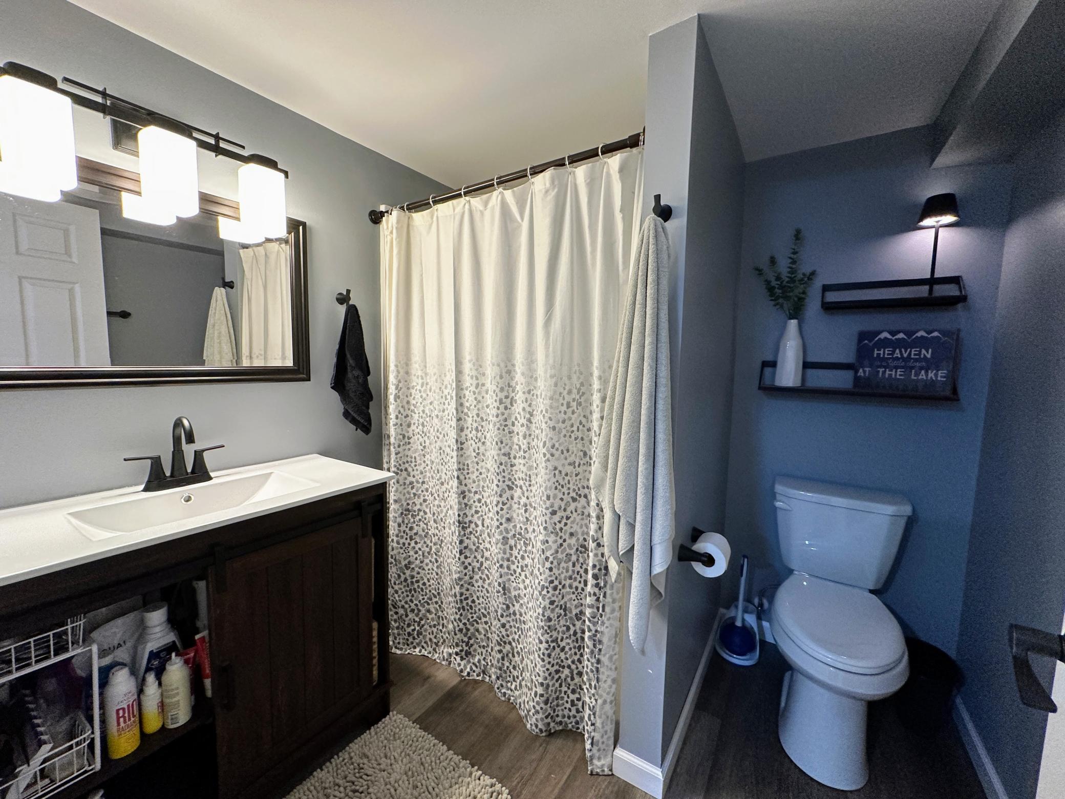Primary 3/4 Bath