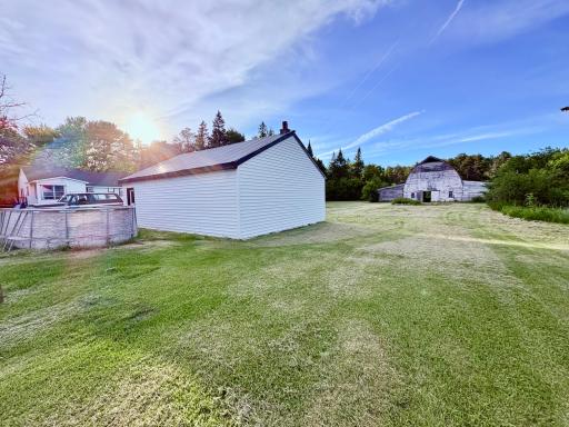 Back of garage and POOL!!