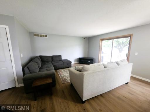 917 N Valley Street, New Ulm, MN 56073