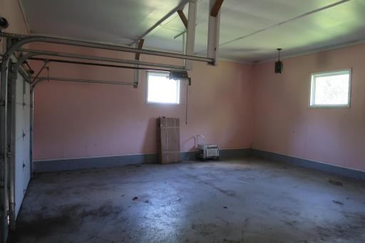 10 3rd Avenue, Arthur, ND 58006