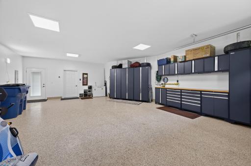 7769 N Shore Circle N, Forest Lake, MN 55025