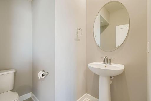7582 38th St N - Web Quality - 016 - 15 Bathroom.jpg