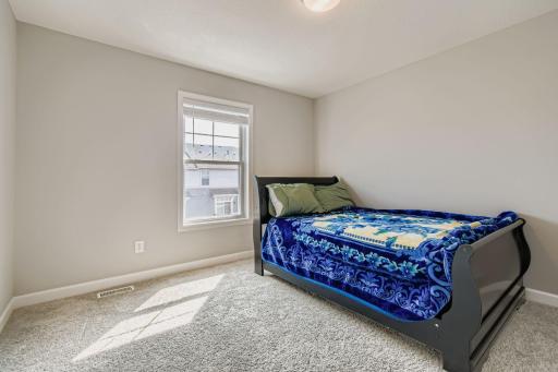 7582 38th St N - Web Quality - 022 - 22 2nd Floor Bedroom.jpg