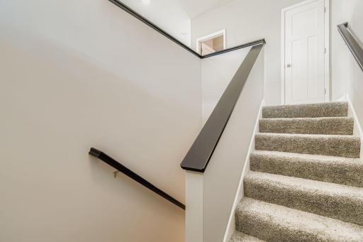 7582 38th St N - Web Quality - 017 - 16 Stairway.jpg
