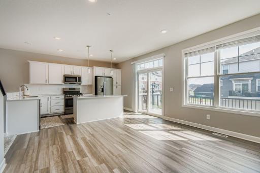 7582 38th St N - Web Quality - 007 - 06 Dining Room.jpg