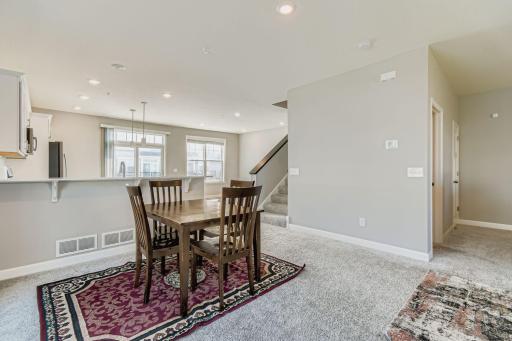 7582 38th St N - Web Quality - 011 - 10 Dining Room.jpg