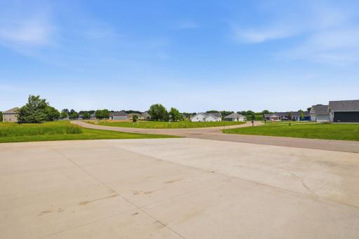 2752 9th Avenue SE, Willmar, MN 56201