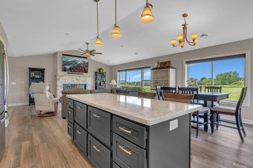 2752 9th Avenue SE, Willmar, MN 56201