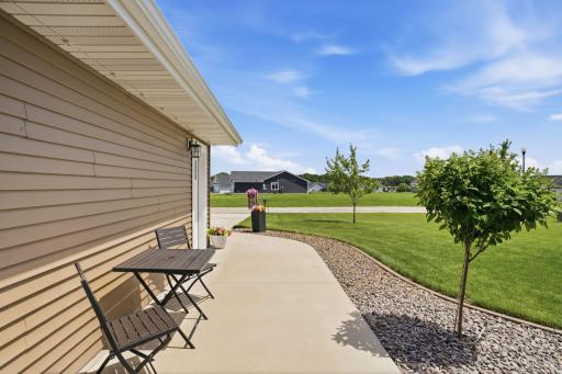 2752 9th Avenue SE, Willmar, MN 56201