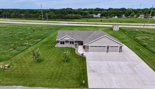 2752 9th Avenue SE, Willmar, MN 56201