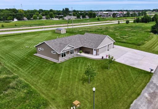2752 9th Avenue SE, Willmar, MN 56201