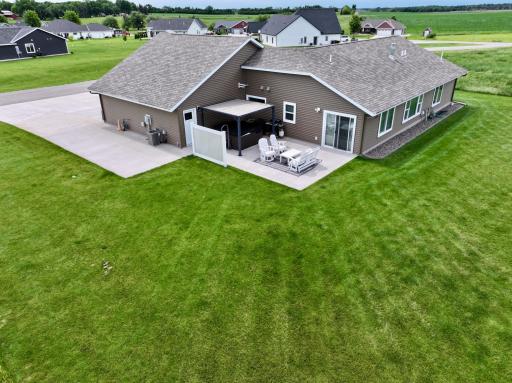 2752 9th Avenue SE, Willmar, MN 56201