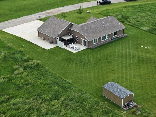 2752 9th Avenue SE, Willmar, MN 56201