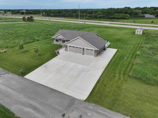 2752 9th Avenue SE, Willmar, MN 56201