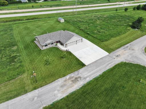 2752 9th Avenue SE, Willmar, MN 56201