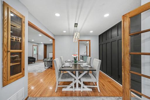3275 Midland Avenue, Saint Paul, MN 55110
