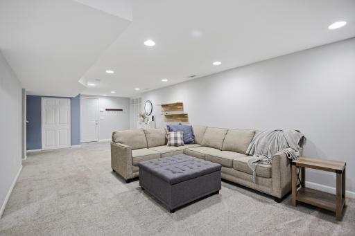 408 6th Avenue NE, Waseca, MN 56093