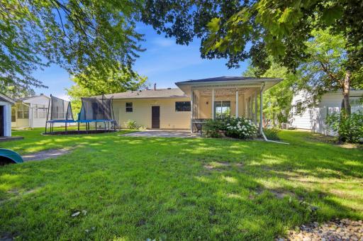 408 6th Avenue NE, Waseca, MN 56093