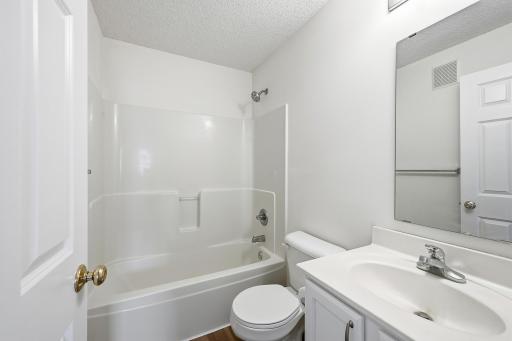 17471 Gettysburg Way, Lakeville, MN 55044