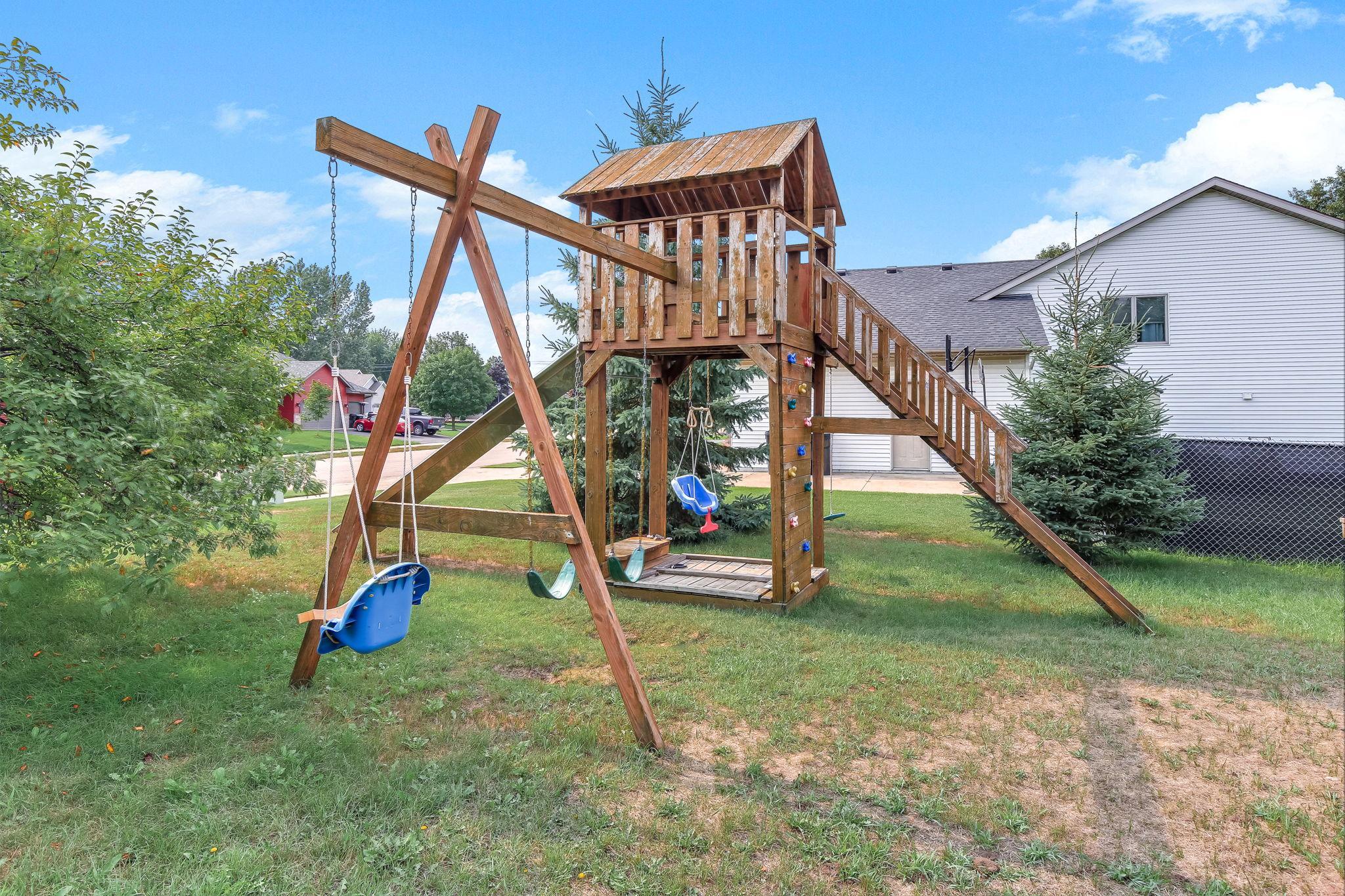 Outdoor play set