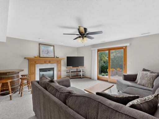 7255 Hollyford Lane NW, Rochester, MN 55901