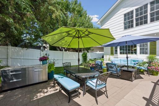 Wonderful areas for easy entertaining.